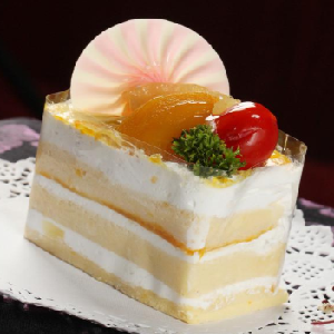 云彩面包蛋糕黄桃