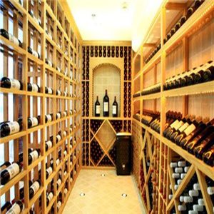 萨尔堡葡萄酒酒窖