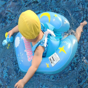 水母艾拉婴儿游泳馆游泳