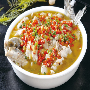 巧仙婆砂锅焖鱼米饭-麻辣
