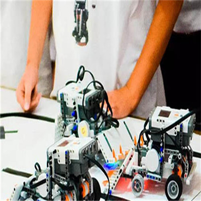 博讯飞机器人教育操作