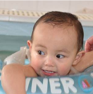 澳博尔婴儿游泳馆体验