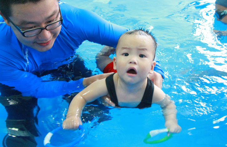 33度婴幼儿游泳拓展训练馆训练