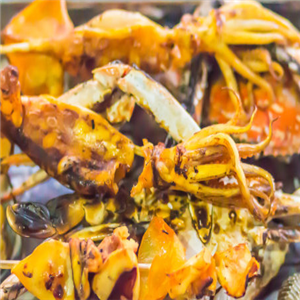 梅园小站海鲜自助烧烤螃蟹
