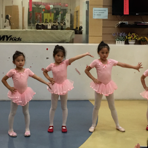 美育儿童音乐舞蹈练习