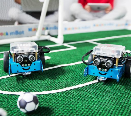 儿童机器人足球