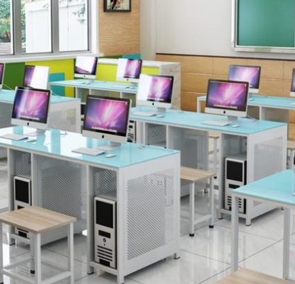 计算机培训机构桌子