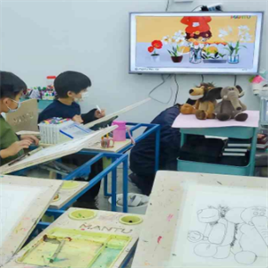 漫涂儿童美术儿童画画培训课堂