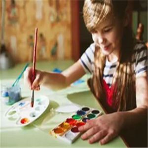 同益国际儿童艺术教育开心