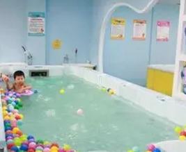 婴幼儿游泳馆水池