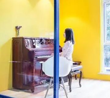 艺术培训中心钢琴