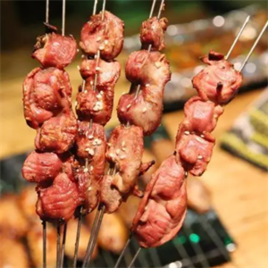 煲仔饭窑焗鸡自烧烤肉串