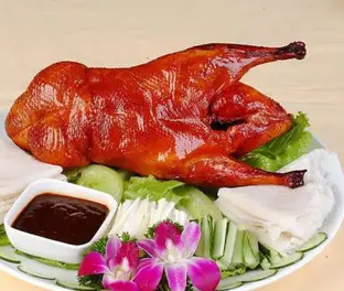北京片皮烤鸭