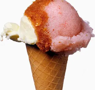 冰淇淋蛋筒粉色