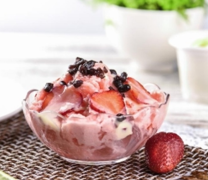 花式冰淇淋草莓