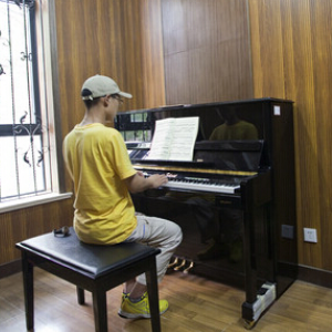 乐音钢琴培训弹奏