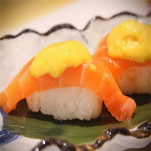樱米寿司三文鱼