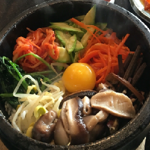 吉稻家烤肉石锅拌饭香菇拌饭
