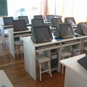 富海计算机学校教室