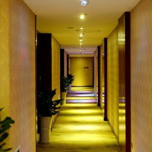 天季酒店走廊