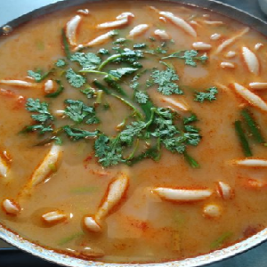 曼谷小镇菌菇汤