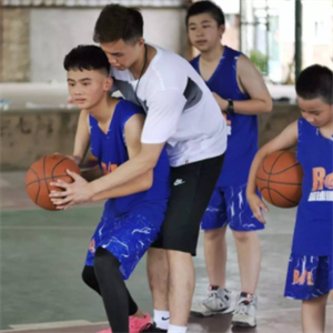 张教练青少儿篮球培训指导