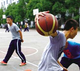 88青少年篮球培训中心辅导