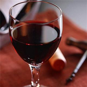皇廷路易干红葡萄酒流行