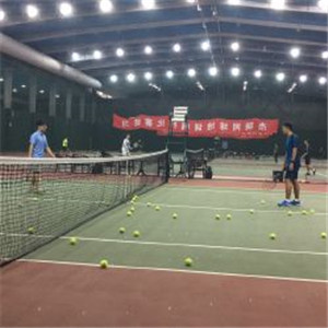 成齐网球俱乐部练习