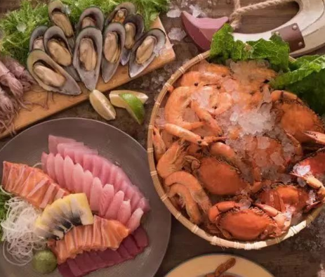 汉来海港自助餐厅螃蟹