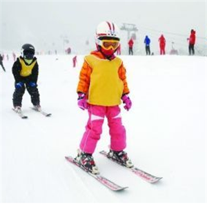 SPADERS ACADEMY 黑桃滑雪运动