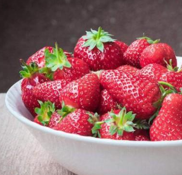 新丰果业草莓