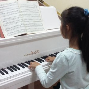 HiFun幼幼钢琴课教学