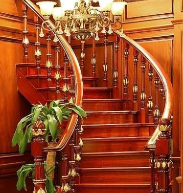 富豪世家楼梯质量