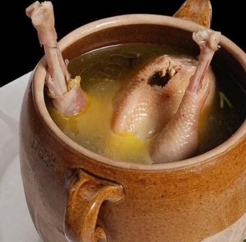 黄记瓦罐煨汤营养