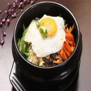 韩菜菜韩国石锅拌饭鸡蛋