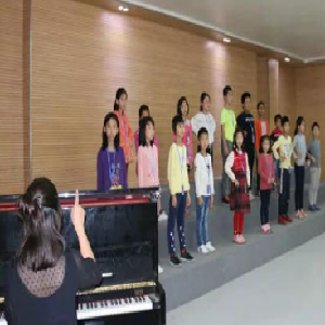 幼儿艺术培训班歌唱班