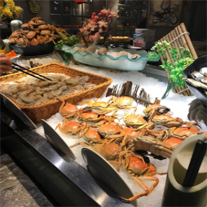连锁海鲜自助餐厅螃蟹