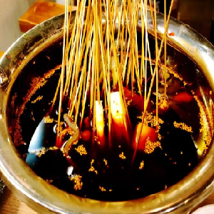 椒珑燚串串香红油汤锅