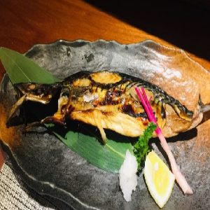 锦·寿司の创意料理烤鱼