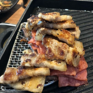 N2U Barbecue韩式烤肉很香