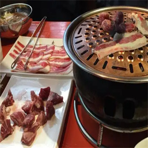 肉甲韩国木炭烤肉五花肉