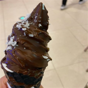 香港百真 定制冰淇淋甜筒