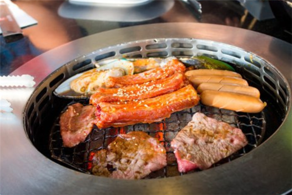 权韩韩国自助烤肉特色