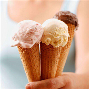 诱可酸奶冰淇淋