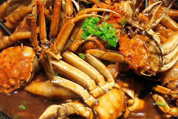 海味肉蟹煲饭美味