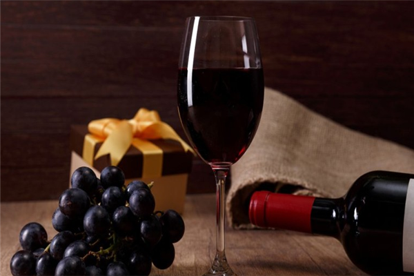 嘉伦系列干红葡萄酒