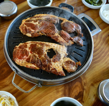 韩朝自助烤肉安全