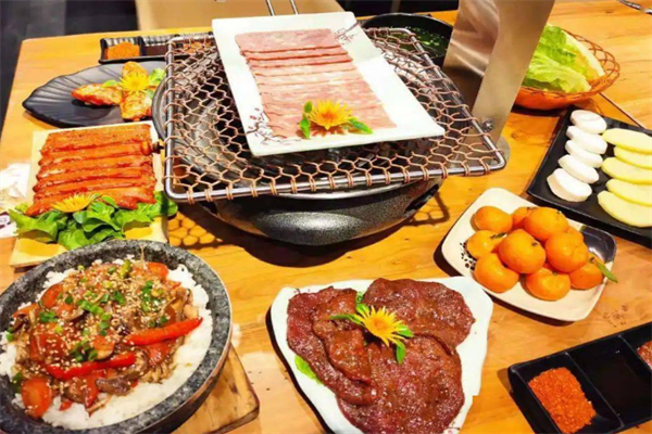 韩园烤肉城菜品多