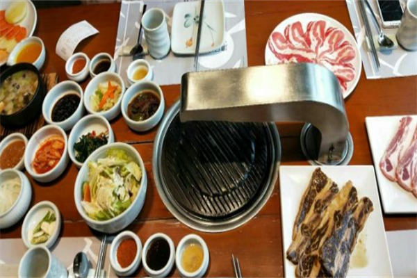 清风味家韩国料理菜品丰富